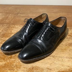 Vintage worn Johnston & Murphy Optima mens dress shoes